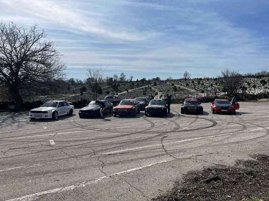 Дрифт вместо гонки по улиците: на полигона край Беляковец събраха 4681 евро за пострадал младеж