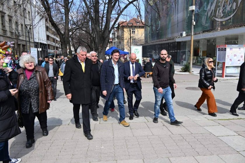 Крум Зарков в Кюстендил: Трябва да извадим България от поредицата ялови избори
