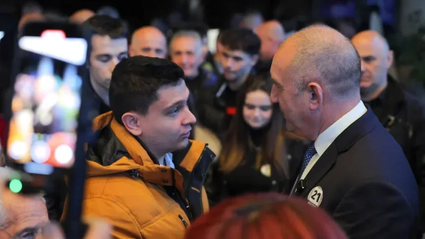 Радев в Смолян: Сглобката продължава и ние няма да се хванем на този театър