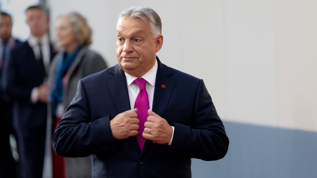 Виктор Орбан се отказва от парламентарния си мандат