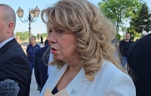 Йотова към депутатите: Хората гласуваха за нормалност – време е да я дадете