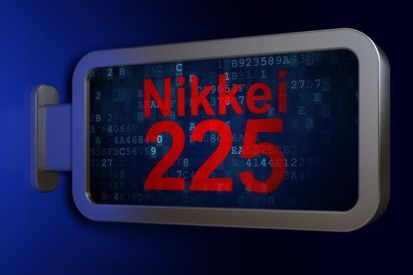 Флуктуации на пазарите в Азиатско-тихоокеанския регион: Nikkei 225 за кратко над 60 000, след това спад