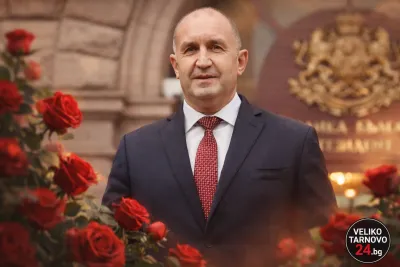 Румен Радев с поздрав към всички бъгларски дами за 8 март