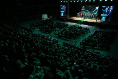 Румен Радев с остра атака от Варна: &bdquo;Олигархията посяга на водата и земята ни&ldquo;