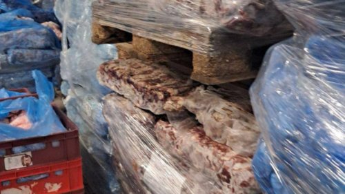 БАБХ спря част от месопреработвателно предприятие в Соколово: над 6,5 тона храни отиват за унищожаване