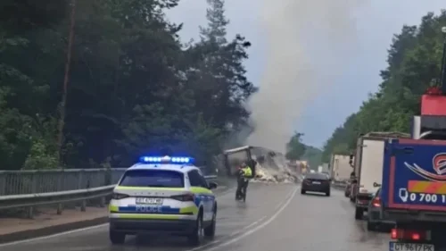 Маслено петно на Хаинбоаз: след зверската катастрофа с жертва търсят кой е разлял течността