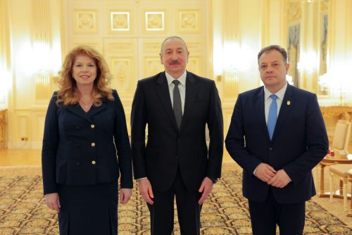 Среща на върха подчертава сътрудничество между България и Азербайджан