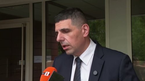 Ивайло Мирчев: &bdquo;Нито някой ме е бил, нито аз съм бил някой. Ръката му се плъзна по бузата ми&ldquo; след спор заради паркиране (ВИДЕО)