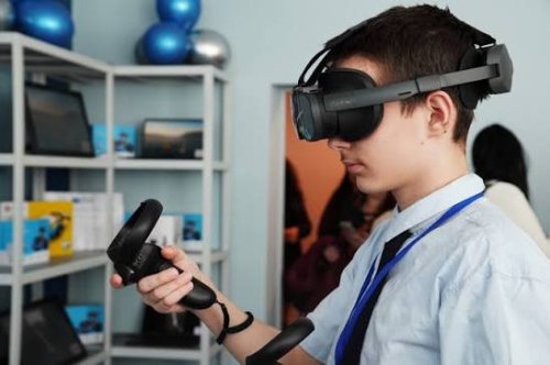 Изграждане на училищна STEM среда на стойност 140 000 евро с 3D скенер и изследователска лаборатория