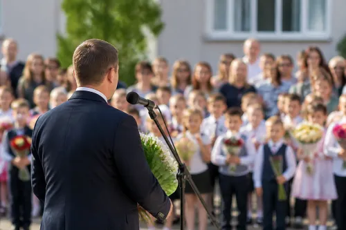 Кметът Пламен Чернев поздрави Сухиндол за 15 септември