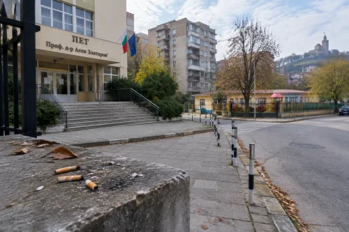 Жители на Велико Търново подават сигнали за пушещи ученици