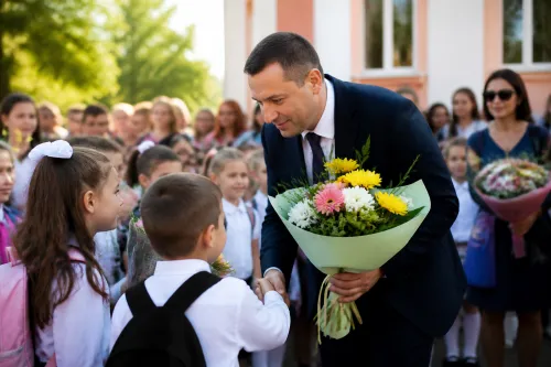 Кметът Васил Христов поздрави Лясковец за първия учебен ден