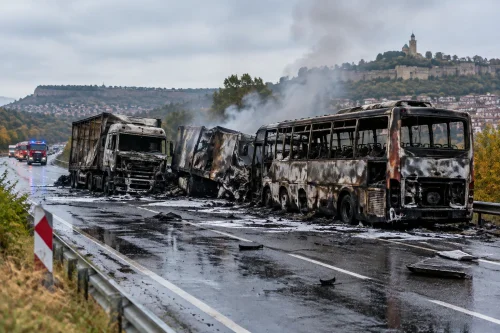 Прокуратурата търси причина за катастрофата край Масларево