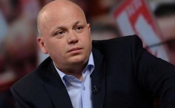 Симов: От Георги Кандев ще направят &bdquo;светец&ldquo;, но акциите срещу купения вот не променят нищо