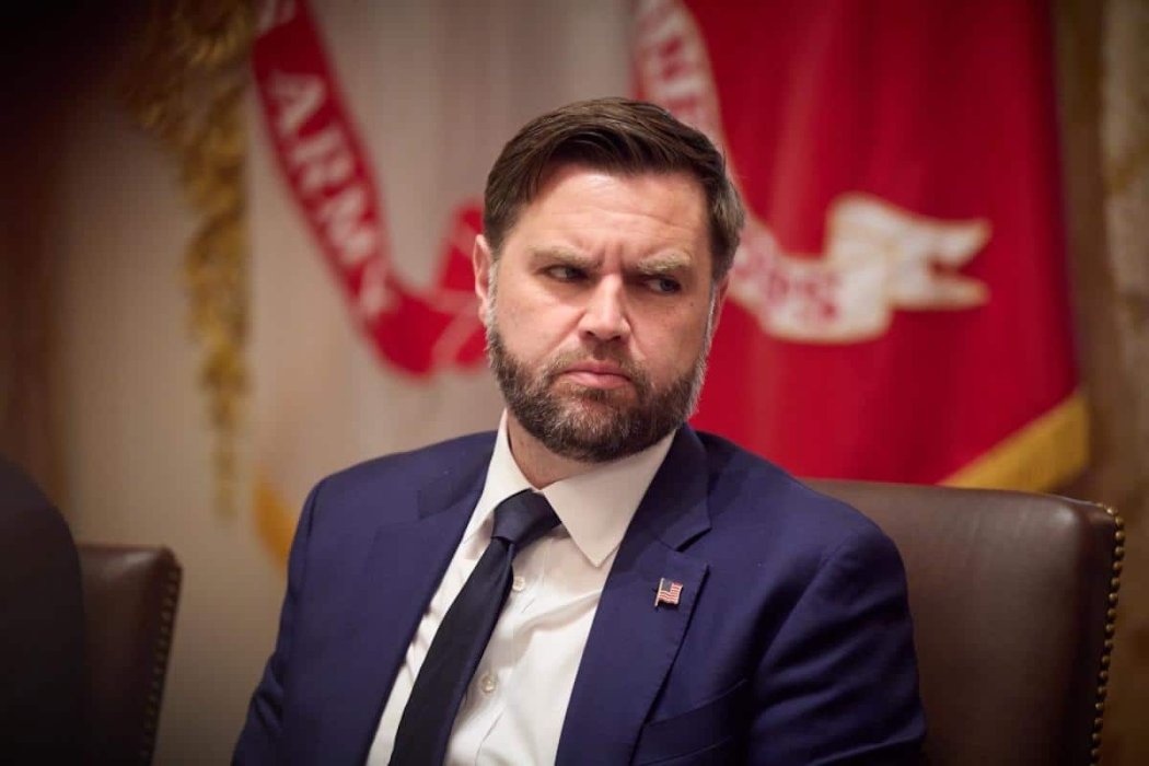 Ванс към Ватикана: Стойте далеч от САЩ, Тръмп решава политиката