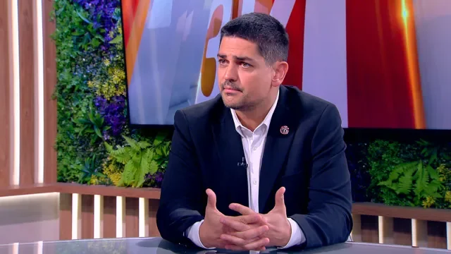Радостин Василев: Не съм се виждал с Пеевски в Дубай &ndash; МЕЧ влиза в парламента и гони &bdquo;антикорупционно мнозинство&ldquo;