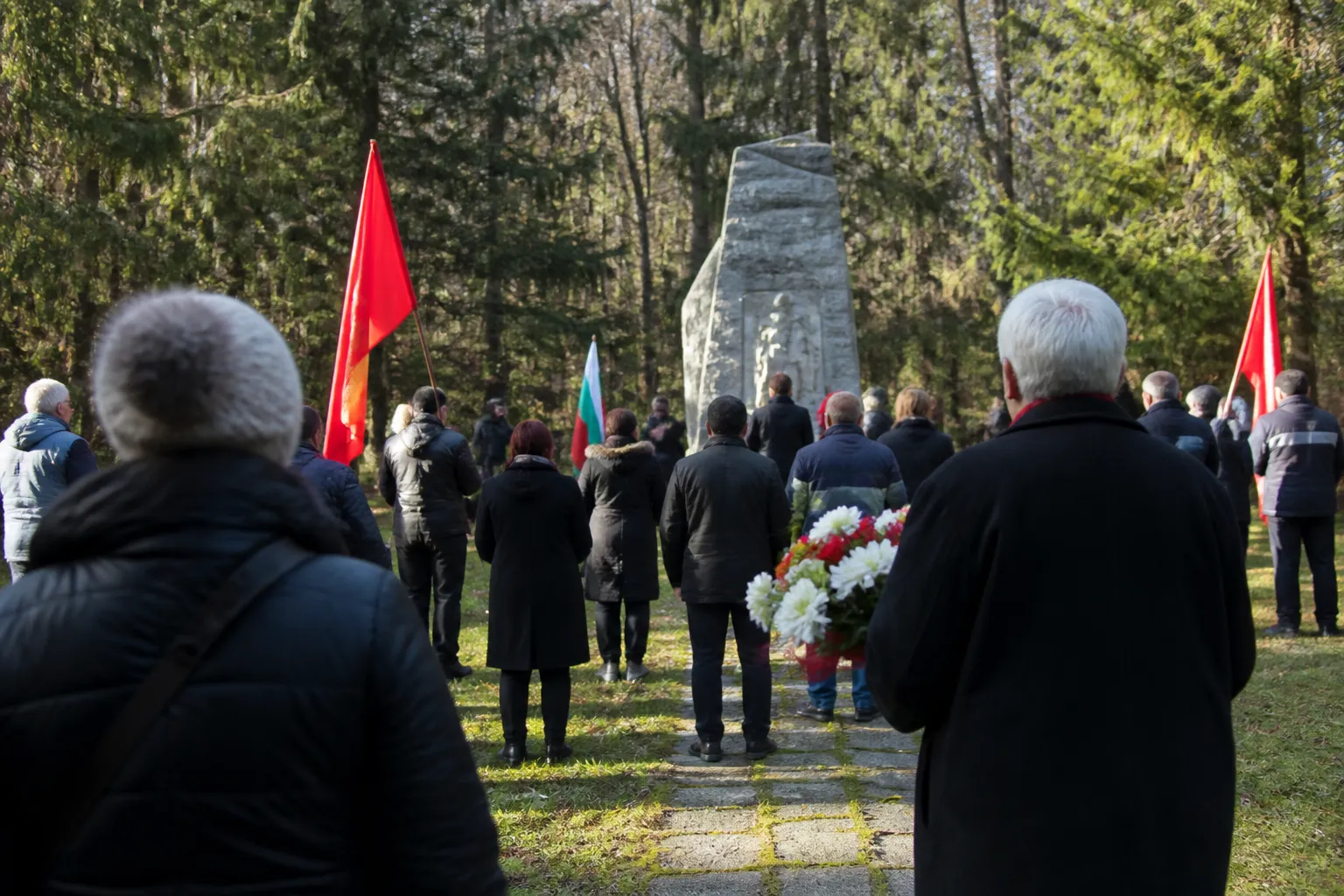 БСП и антифашисти почетоха 82 години от битката край Константин