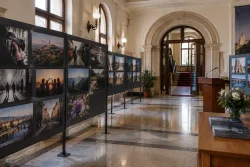 Студенти от ВТУ откриха фотоизложба в Ректората