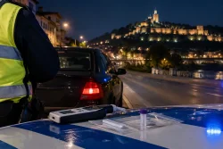 Полицията във Велико Търново задържа шофьор след тест за кокаин